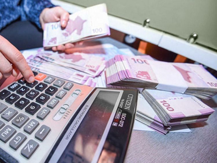 Əməkhaqqında cinsə görə ayrı-seçkiliyin qarşısının alınması ilə bağlı dəyişikliklər təsdiqlənib