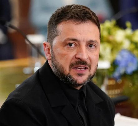 Zelenski Trampın xüsusi elçilərinin Kiyevə səfərinin vaxtını açıqlayıb