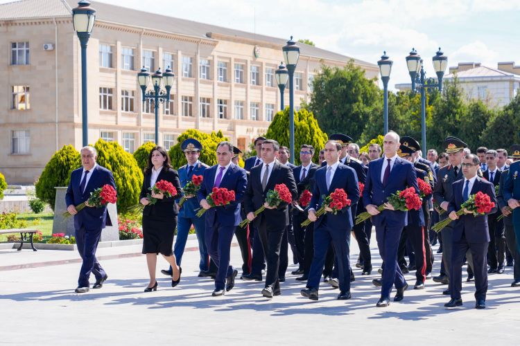Naxçıvanda Ümummilli Lider Heydər Əliyevin anadan olmasının 103-cü ildönümü qeyd edilib<font color=red> - FOTOLAR</font>