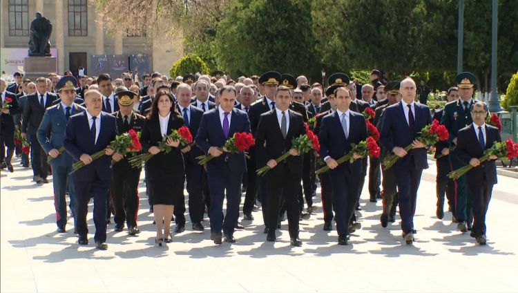 Naxçıvanda Ümummilli Lider Heydər Əliyevin anadan olmasının 103-cü ildönümü qeyd edilib<font color=red> - VİDEO</font>