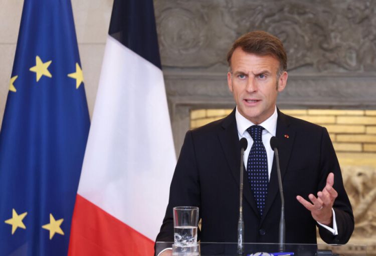 Makron Fransa və Britaniya hərbçilərinin Hörmüz boğazına yerləşdirilməsi ilə bağlı iddiaları təkzib edib