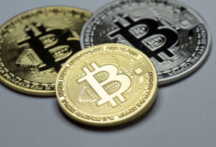 “Bitcoin”in qiyməti yenidən 80 min dollardan aşağı düşüb