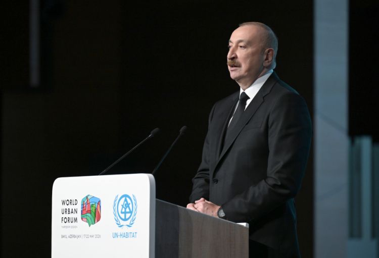 Prezident İlham Əliyev WUF13-ün açılış mərasimində Bakıda aparılan müasir şəhərsalma prosesindən misallar gətirib
