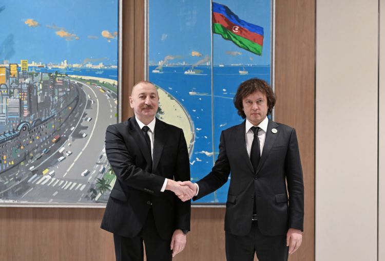 Prezident İlham Əliyevin Gürcüstanın Baş naziri ilə görüşü olub<font color=red> - FOTOLAR</font>