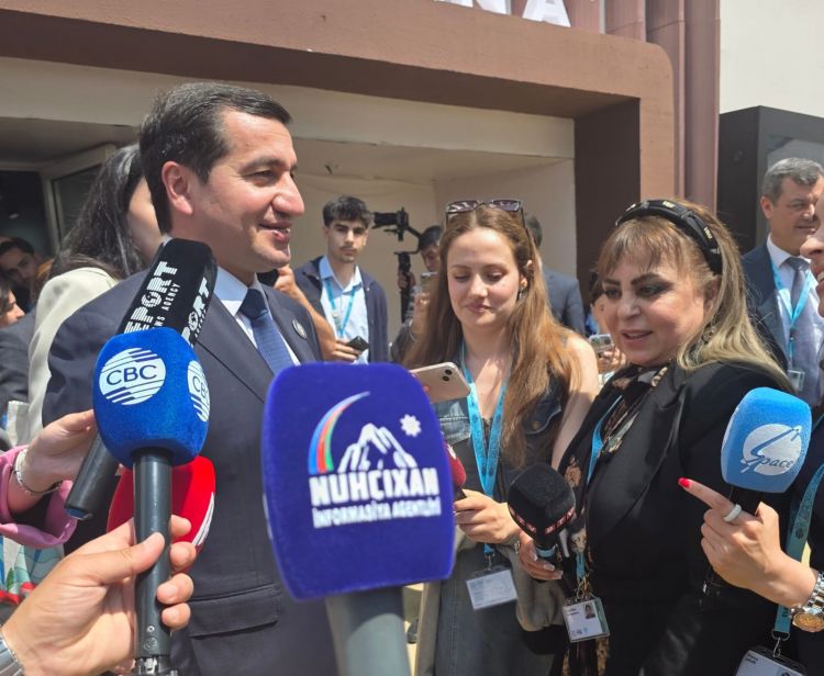 Hikmət Hacıyev: Azərbaycanda şəhərlərin yaradılma tarixi eramızdan əvvəlki dövrlərə gedib çıxır