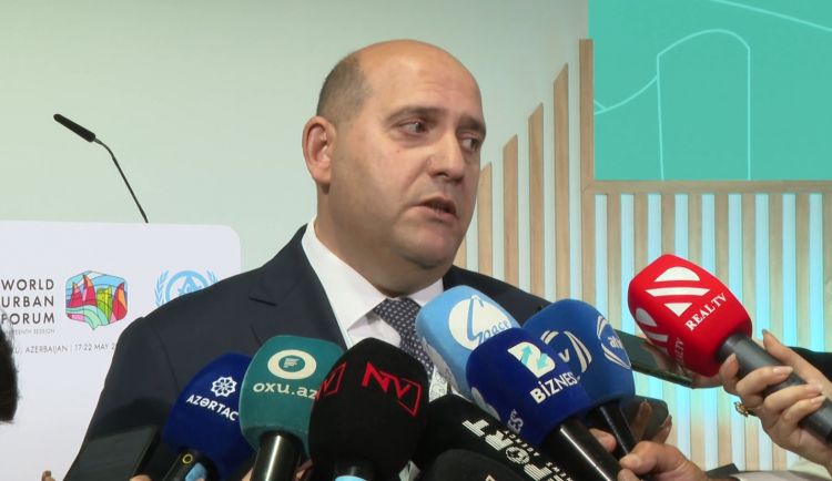 Emin Hüseynov: Ağdam, Füzuli və Xocavəndə 13 min 700 nəfər köçürülüb<font color=red> - VİDEO</font>