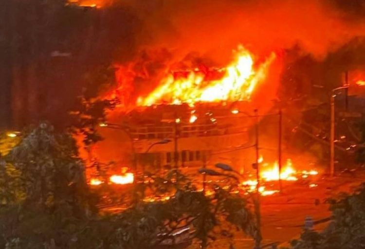 Kiyevə atılan raketlərin bəziləri Azərbaycanın Ukraynadakı səfirliyinə yaxın ərazilərə düşüb