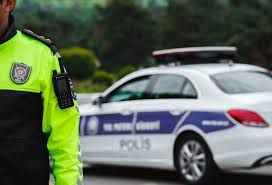 Baş Dövlət Yol Polisi İdarəsi bayram günləri ilə əlaqədar hərəkət iştirakçılarına müraciət edib