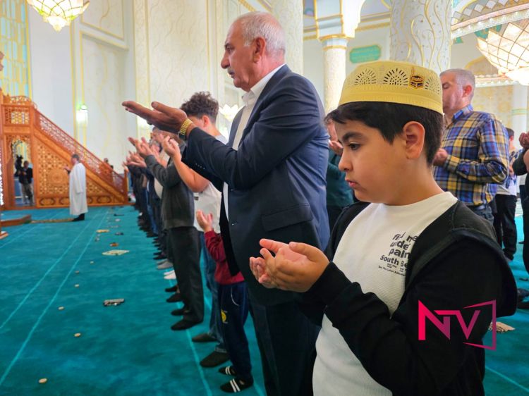 Naxçıvanda Qurban bayramı münasibətilə bayram namazı qılınıb<font color=red> - FOTOLAR</font>