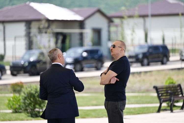Prezident İlham Əliyev Xocalıda hərbi qulluqçular üçün nəzərdə tutulan fərdi evlərdə yaradılmış şəraitlə tanış olub <font color=red> - FOTOLAR</font>