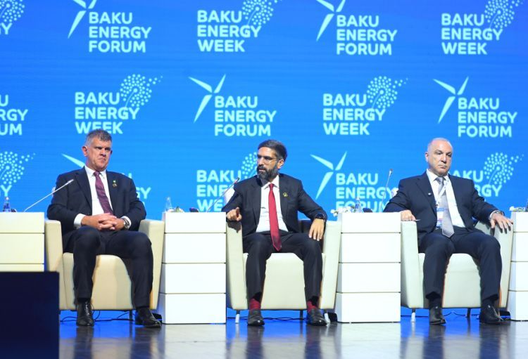 Rövşən Nəcəf: Bizim üçün növbəti mərhələ məlumat mərkəzləri və süni intellekt sahəsinə daxil olmaqdır