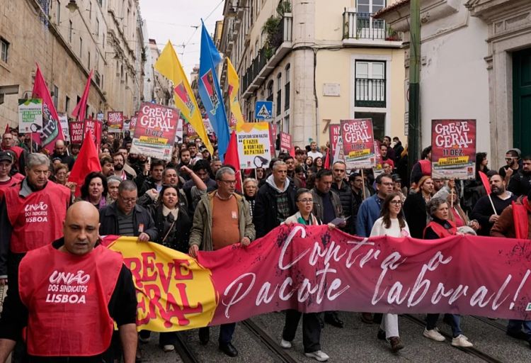 Portuqaliyada nəqliyyat, səhiyyə və təhsil işçiləri etiraz tətilinə çıxır