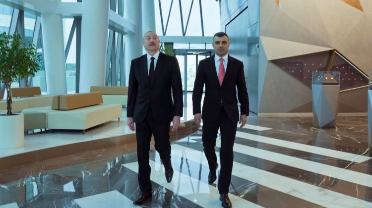 Prezident İlham Əliyev Mərkəzi Bankın yeni inzibati binasının açılışında iştirak etdi<font color=red> - VİDEO</font>