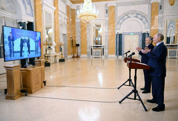 Prezidentlər Mirziyoyev və Putin Özbəkistan AES-in 1-ci enerji blokunun tikintisinə start veriblər