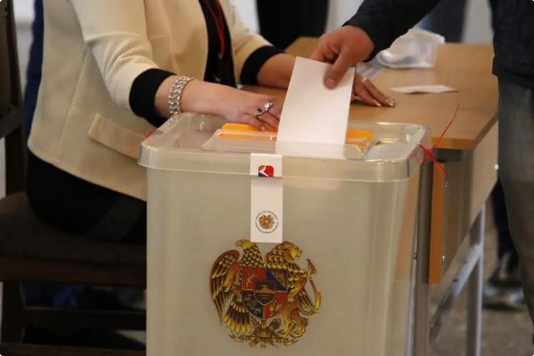 Ermənistanda keçirilən parlament seçkilərində səsvermə başa çatıb 