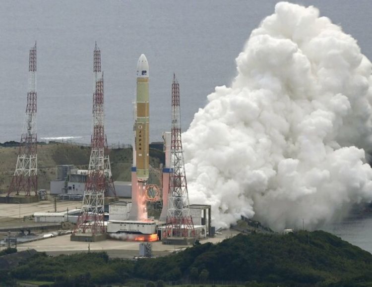 Yaponiya yeni nəsil H3 raketini uğurla orbitə çıxarıb<font color=red> - FOTOLAR</font>