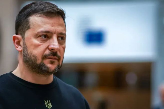 Zelenski Moskva vilayətindəki neft emalı zavoduna zərbə endirildiyini təsdiq edib