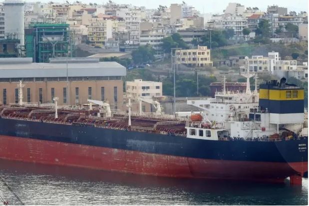 Ukrayna Qara dənizdə Rusiyanın "kölgə donanması"nın tankerinə zərbə endirib