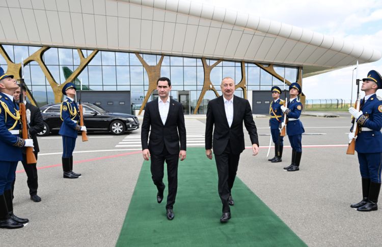 Türkmənistan Prezidenti Sərdar Berdiməhəmmədovun Azərbaycana dövlət səfəri başa çatıb<font color=red> - FOTOLAR</font>