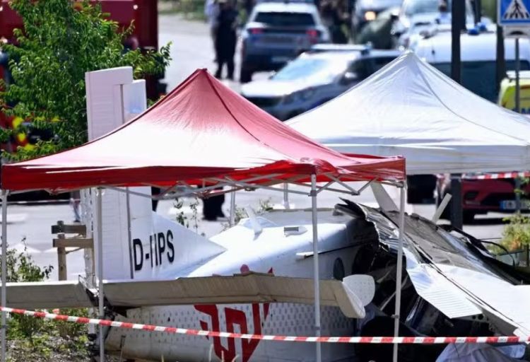Fransada mülki təyyarə qəzası: 11 nəfər həlak olub