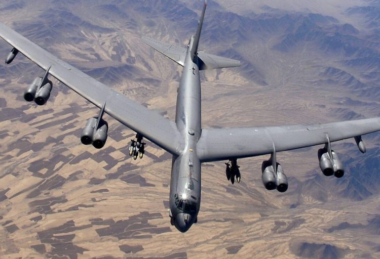 ABŞ bombardmançı təyyarələrini Böyük Britaniyadakı bazadan geri çəkib
