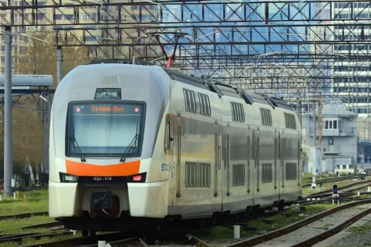 Azərbaycanda ilk elektrikləşdirilmiş dəmir yolu xəttinin istifadəyə verilməsindən 100 il ötür 