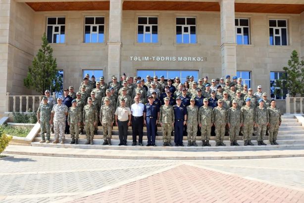 Azərbaycan və Türkiyə arasında hərbi təhsil sahəsində əməkdaşlıq müzakirə edilib<font color=red> - VİDEO</font>