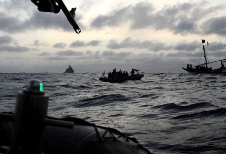 IMO Somali sularında 44 dənizçinin girov götürülməsi və piratçılıq hallarının artması ilə bağlı bəyanat verib