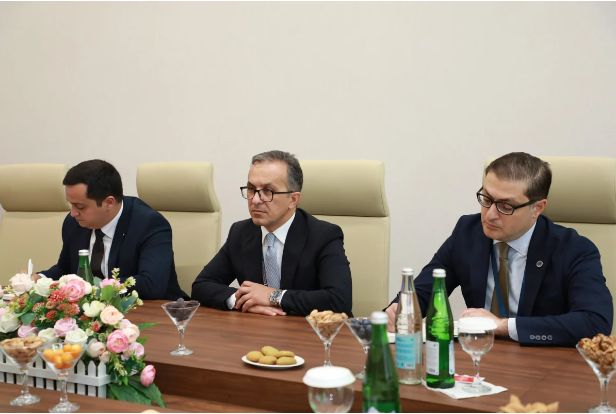 Ramin Məmmədov Özbəkistan Prezidenti Administrasiyasının şöbə müdiri ilə görüşüb<font color=red> - FOTOLAR</font>