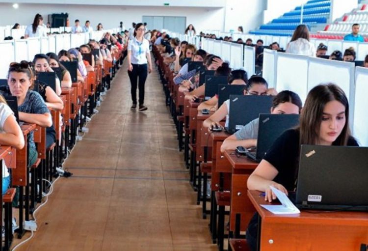 Agentlik rəsmisi: Müəllimlərin işə qəbulu imtahanında 9857 nəfər iştirak haqqının ödənilməsindən azad edilib