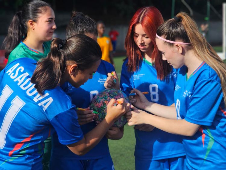 Azərbaycan millisi futbol üzrə Xüsusi Olimpiya Birləşmiş Dünya Kubokunda finala yüksəlib<font color=red> - FOTOLAR</font>