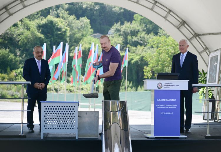 Prezident İlham Əliyev Laçında “Həkəriçay” su anbarının təməlini qoyub<font color=red> - FOTOLAR</font>