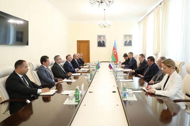 Rusiyanın səhiyyə naziri Azərbaycana gəlib<font color=red> - FOTOLAR</font>
