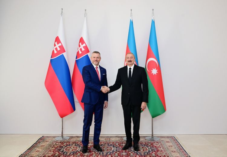 Azərbaycan və Slovakiya prezidentləri mətbuata bəyanatlarla çıxış edirlər<font color='red'> - YENİLƏNƏCƏK</font>