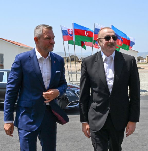 Azərbaycan və Slovakiya prezidentləri Ağdamın Baş Qərvənd kəndində görülən işlərlə tanış olublar<font color=red> - FOTOLAR</font>