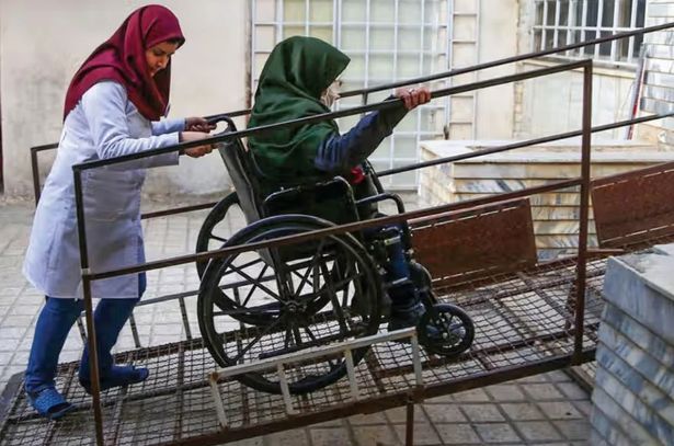 İranda əlillərə müavinətlərin ödənilməsi dayandırılıb