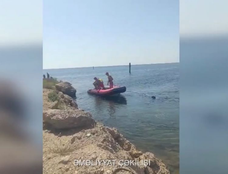 Şüvəlanda dənizdə batan gəncin axtarışları davam etdirilir<font color=red> - FOTOLAR</font>