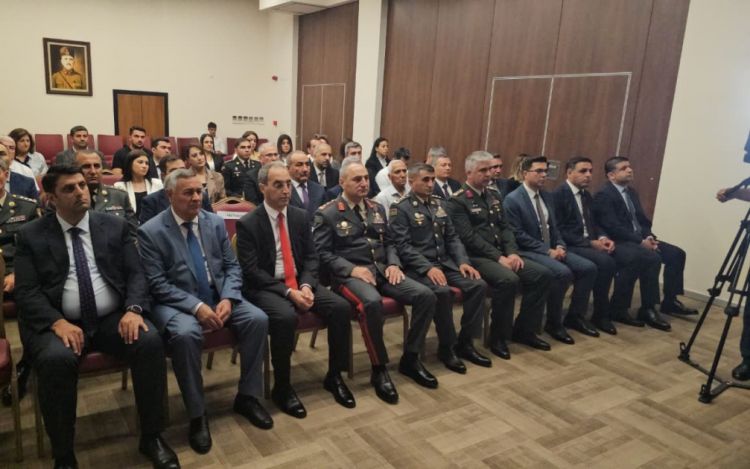 Türkiyənin Baş konsulu: 15 İyul dövlət-xalq birliyinin möhkəm həmrəyliyi sayəsində yazılan qəhrəmanlıq salnaməsidir<font color=red> - FOTOLAR</font>