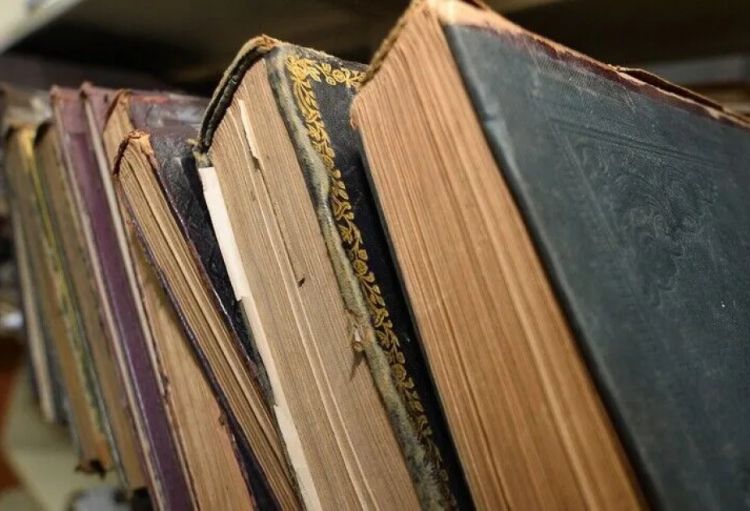 Qvineya müstəmləkəçilik dövründə Fransaya aparılmış əlyazmaların qaytarılmasını tələb edir