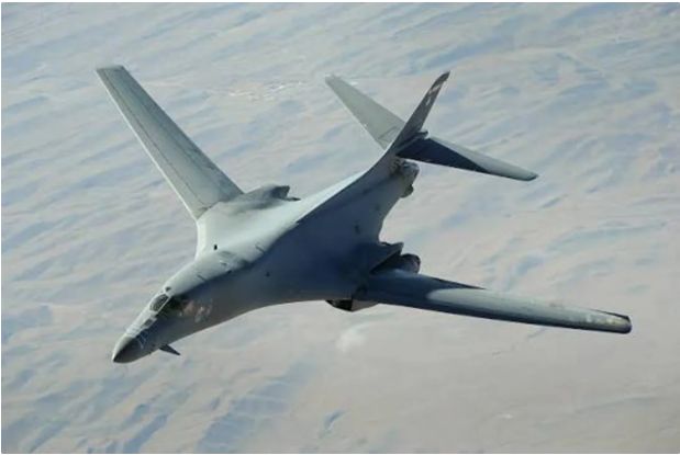 ABŞ İrana qarşı ilk dəfə "B-1 Lancer" bombardmançısından istifadə edib