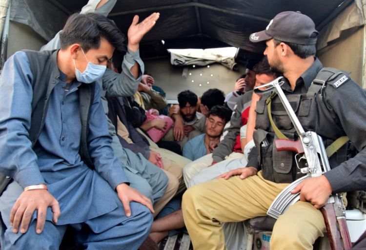 Pakistan 1099 əfqan məhbusu azad edib