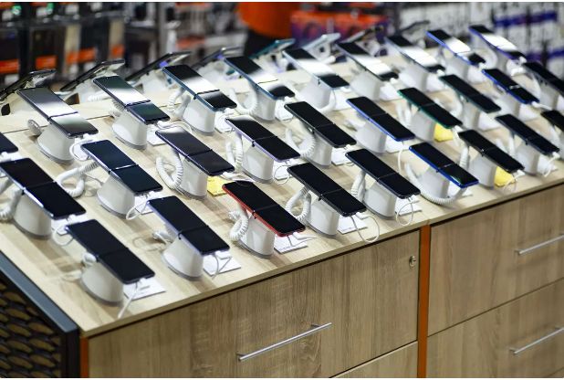 Azərbaycanın Çindən smartfon idxalına çəkdiyi xərci 26 % artıb