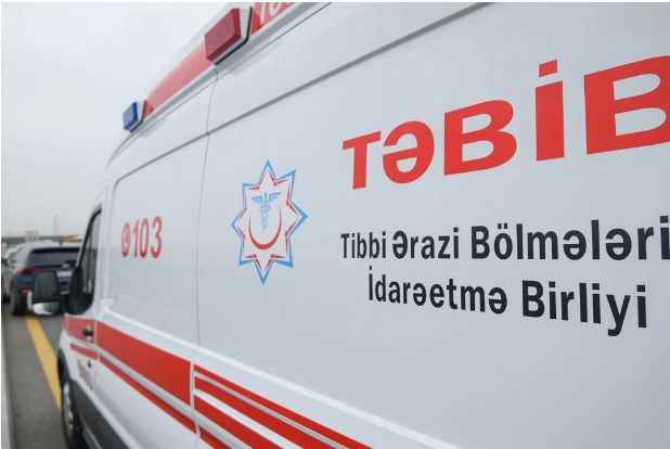 Binədə iki avtobus toqquşub, 22 nəfər xəsarət alıb