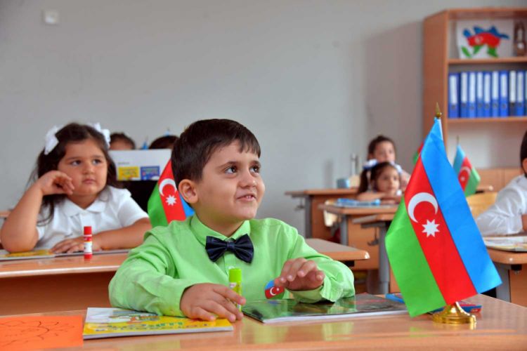 Məktəbəhazırlıq qruplarına 16 mindən çox uşaq qeydiyyatdan keçib<font color=red> - FOTOLAR</font>
