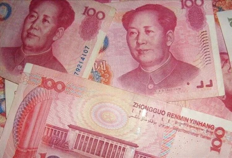 Çin yuanının dollara qarşı məzənnəsi son üç ilin ən yüksək səviyyəsinə qalxıb