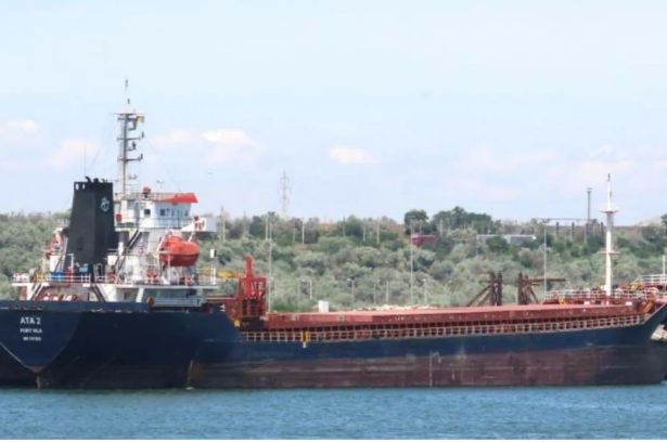 Odessa yaxınlığında dron hücumuna məruz qalan azərbaycanlı dənizçilərin olduğu gəmi Rumıniyaya çatıb