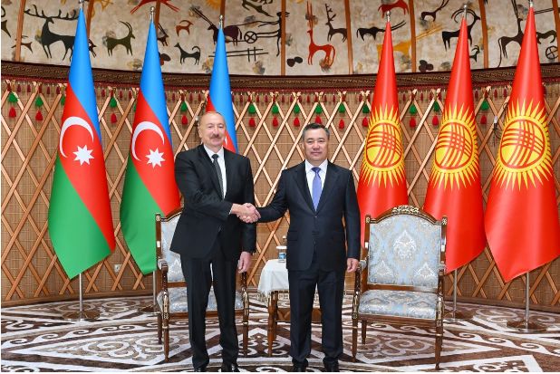 Azərbaycan və Qırğızıstan prezidentlərinin təltifolunma mərasimi keçirilib