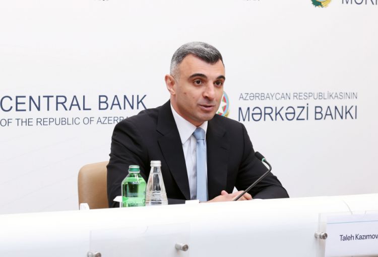 Altı ayda Azərbaycanın strateji valyuta ehtiyatları 0,7 milyard dollar artıb