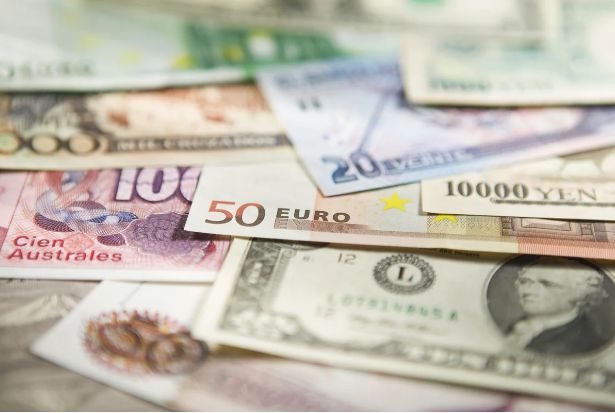 Azərbaycan Mərkəzi Bankının valyuta məzənnələri (03.08.2026)