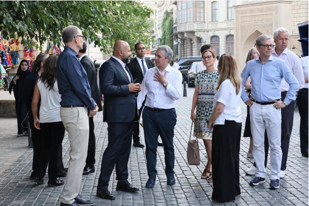 ATƏT sədri İçərişəhərdə olub, ona qoruğun turizm potensialı barədə məlumat verilib<font color=red> - FOTOLAR</font>